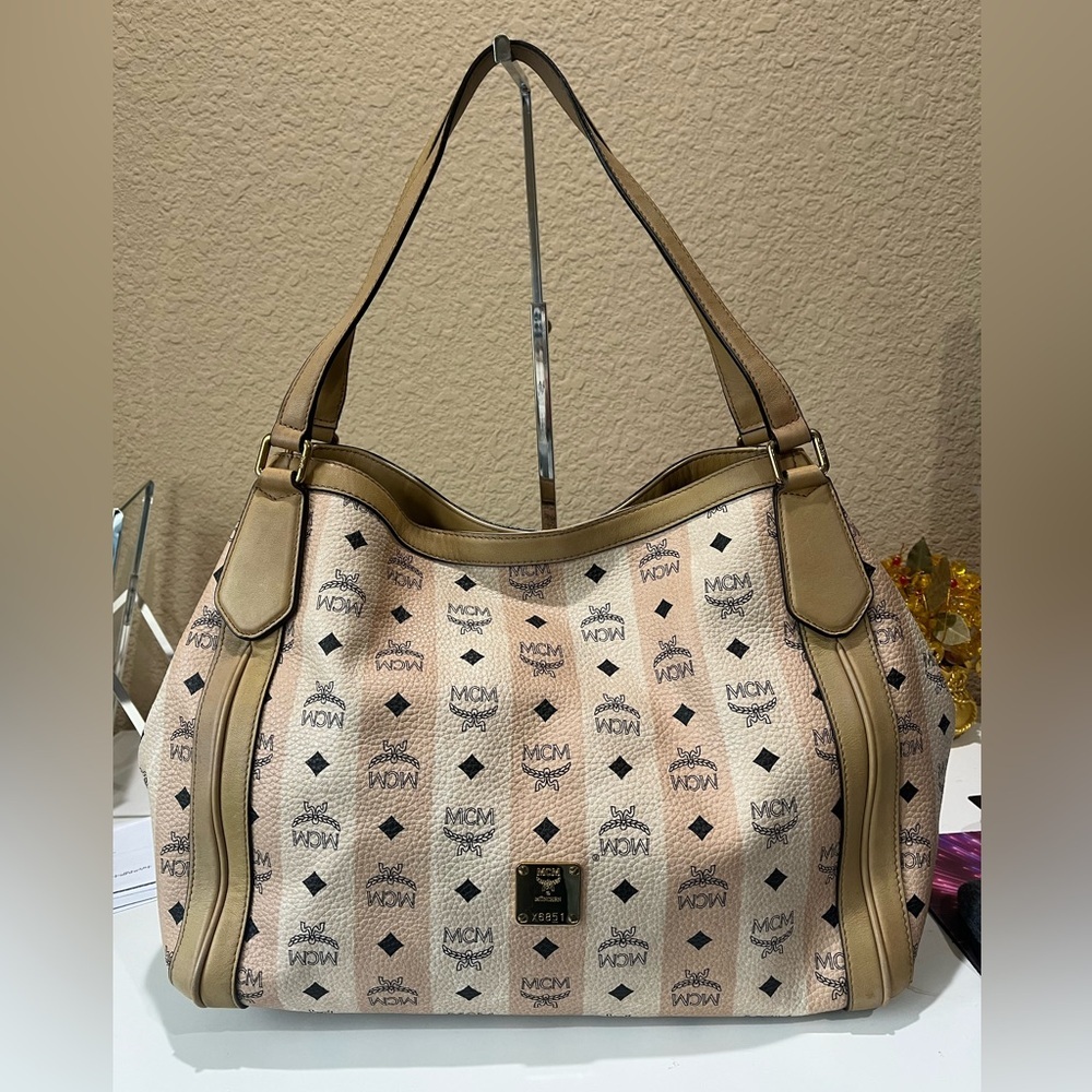 MCM CREAM/BEIGE VISETOS HOBO BAG